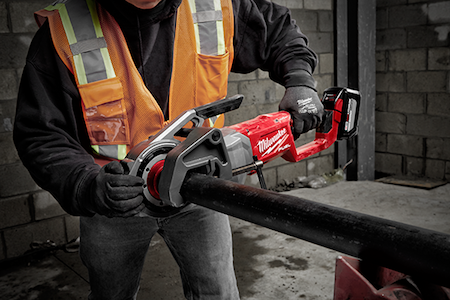 Milwaukee has developed the industry’s first cordless pipe threader. The M18 FUELTM Pipe Threader w/ ONE-KEYTM revolutionizes the pipe threading process by delivering unprecedented control for the user. 