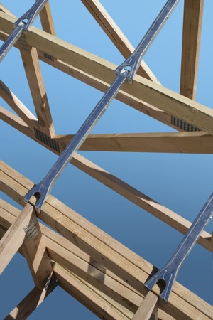 Simpson Strong-Tie introduces the AHEP (adjustable hip-end purlin) connector for wood and cold-formed-steel (CFS) truss applications.