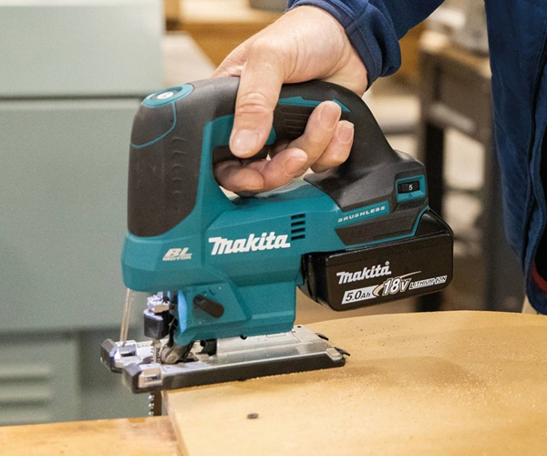 Makita XVJ04Z 18V LXT Brushless Jig Saw Makita XVJ04Z 18V LXT Brushless Jig Saw