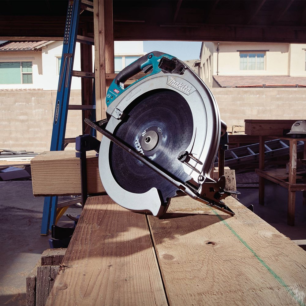Makita 40V max XGT 16 5/16-inch Circular Saw