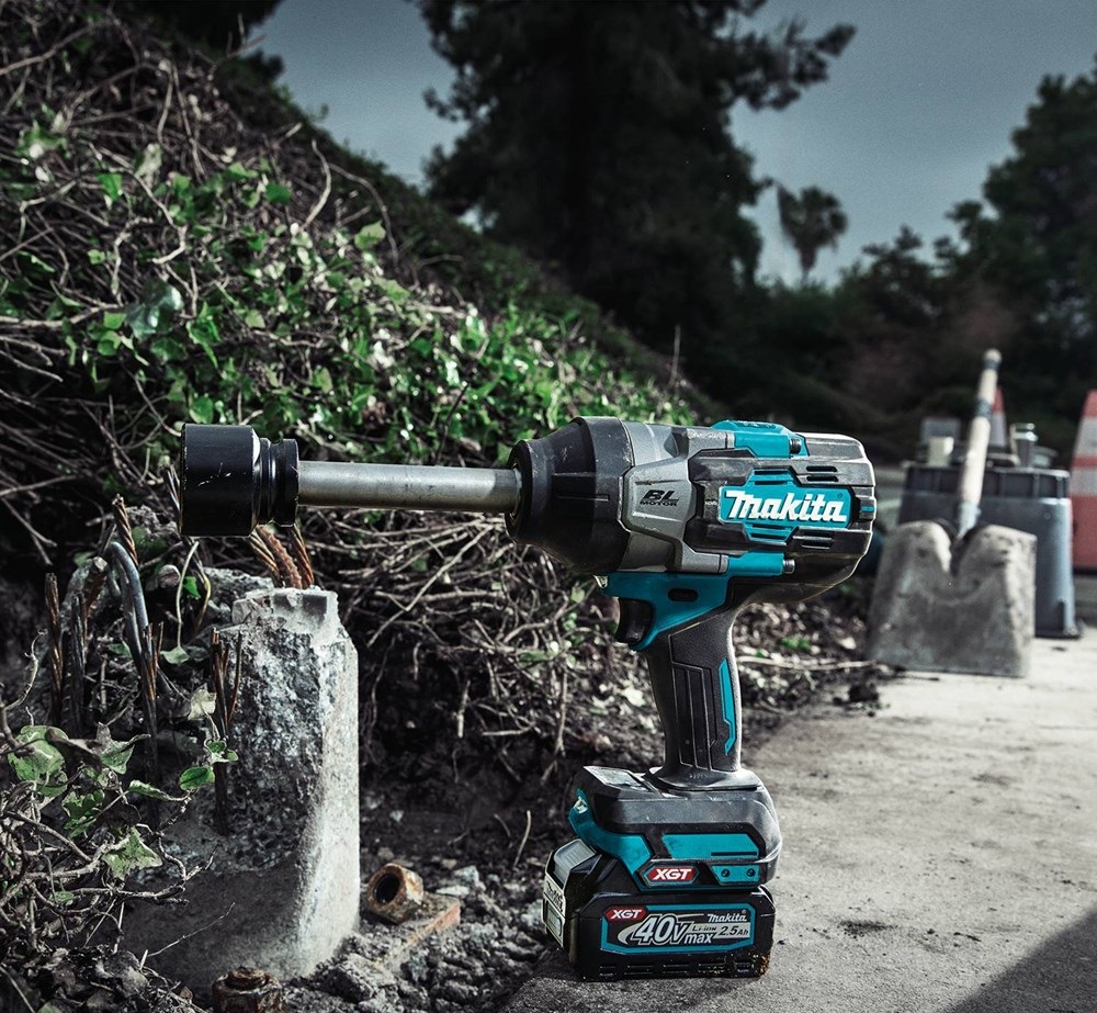 Makita 40V max XGT 4-Speed High-Torque 3/4-inch Square Drive Extended Anvil Impact Wrench 