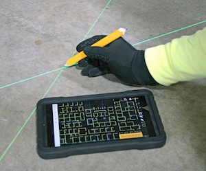 When a point is selected on the tablet, two green beam lasers move to create a bright visible "X" directly on the point in less than five seconds for easy marking. 