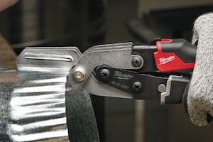 The Milwaukee  5-Blade HVAC Crimper features reinforced crimper ribs, which provide greater blade stability, producing up to 2X longer tool life.