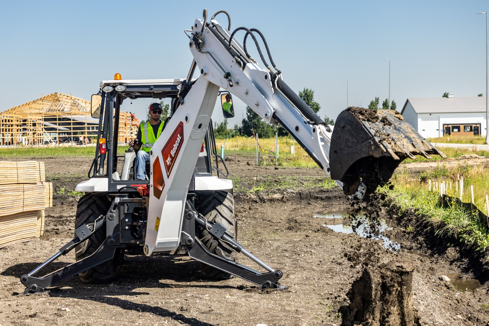 Bobcat Backhoe Loader B760