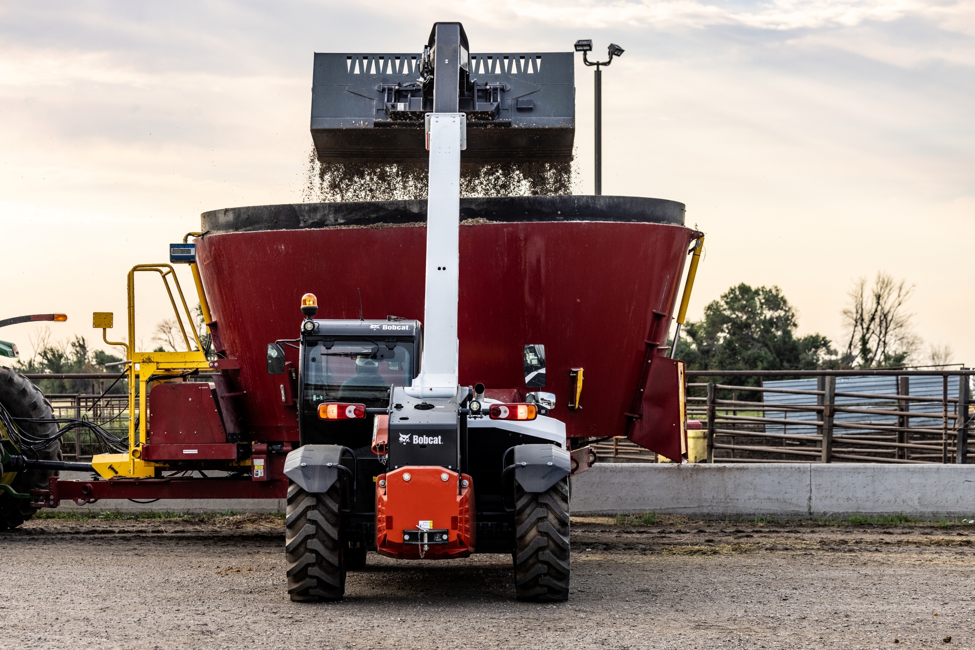 Bobcat TL623 telehandler